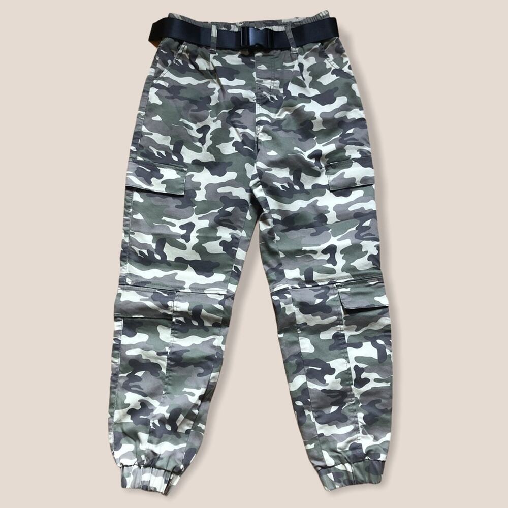 CAMOUFLAGE GREEN JOGGER STYLE ARMY FATIGUE PANTS-W BLACK BELT, FITS GREAT! BNWT